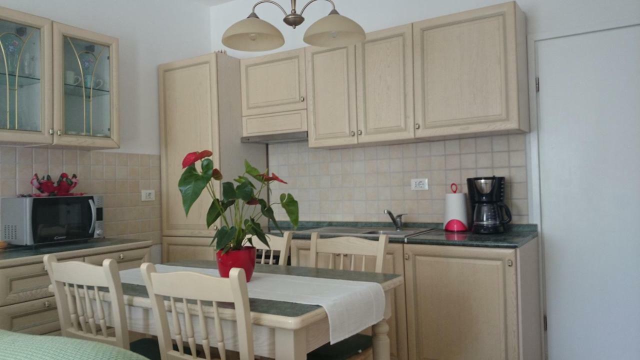 Apartments Ruzica Pula Extérieur photo