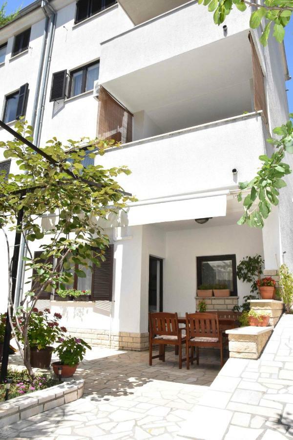 Apartments Ruzica Pula Extérieur photo